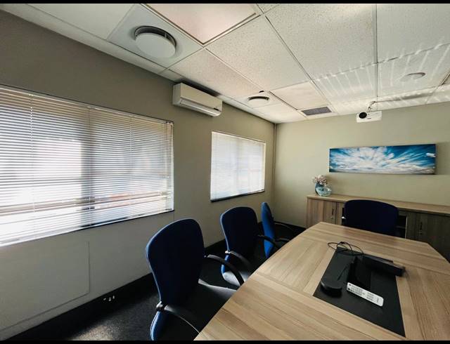 3,397M² OFFICE FOR SALE IN VORNA VALLEY